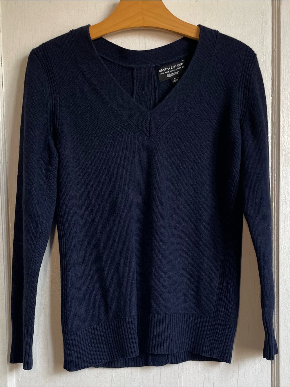 Banana Republic Filpucci Merino Cashmere Button Back V-Neck Sweater M Navy HOL